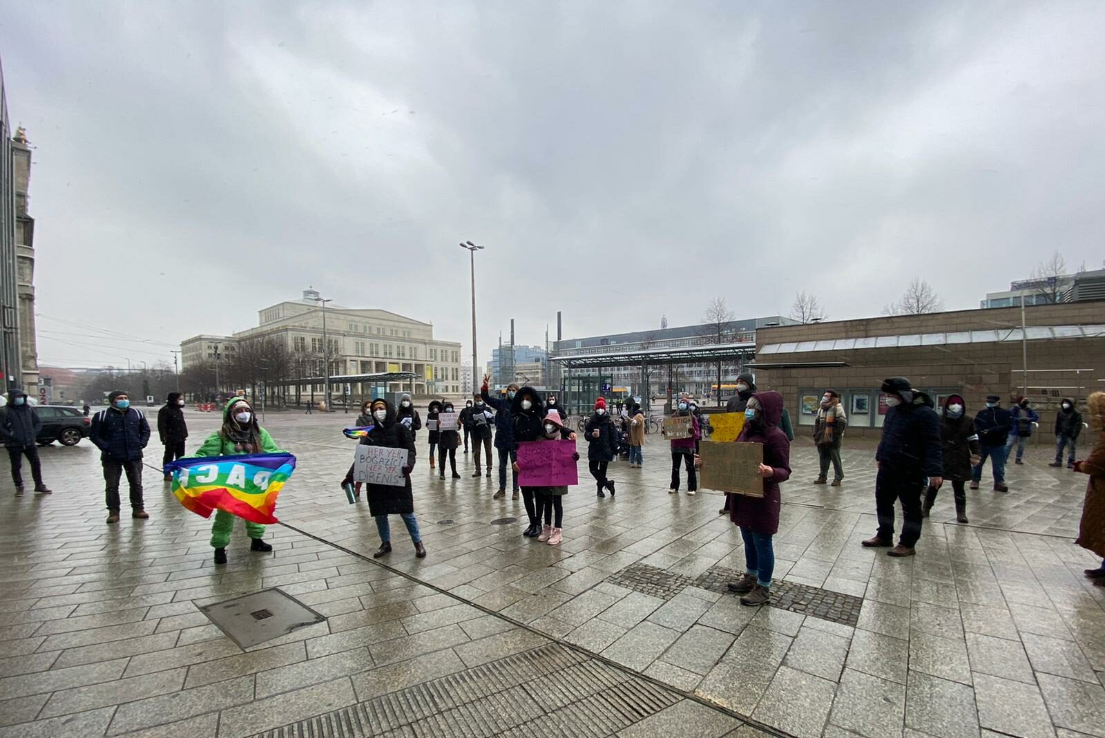   Kampf gegen Faschismus | Eine Kundgebung zeigt Solidarität mit Studierenden und Personal der Boğaziçi Universität  