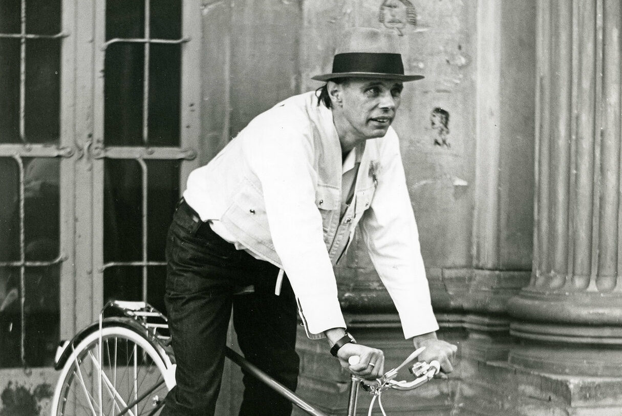   Beuys einziger Besuch | Wie Joseph Beuys auf die DDR und Leipzig wirkte  
