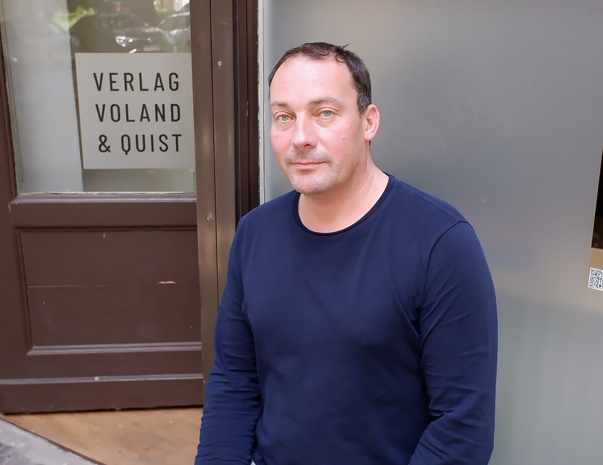   »Aus Liebe zur Buchmesse« | Rettendes Notfallpflaster: Verleger Leif Greinus über die »Buchmesse Popup 2022«  