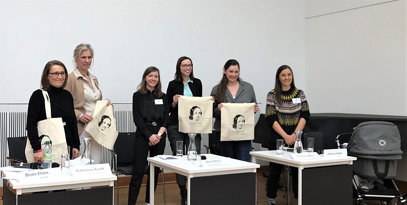 Podiumsdiskussion »Frauen in der Stadtpolitik« | Schülerinnen der Louise-Otto-Peters Schule luden vier Politikerinnen zum Gespräch