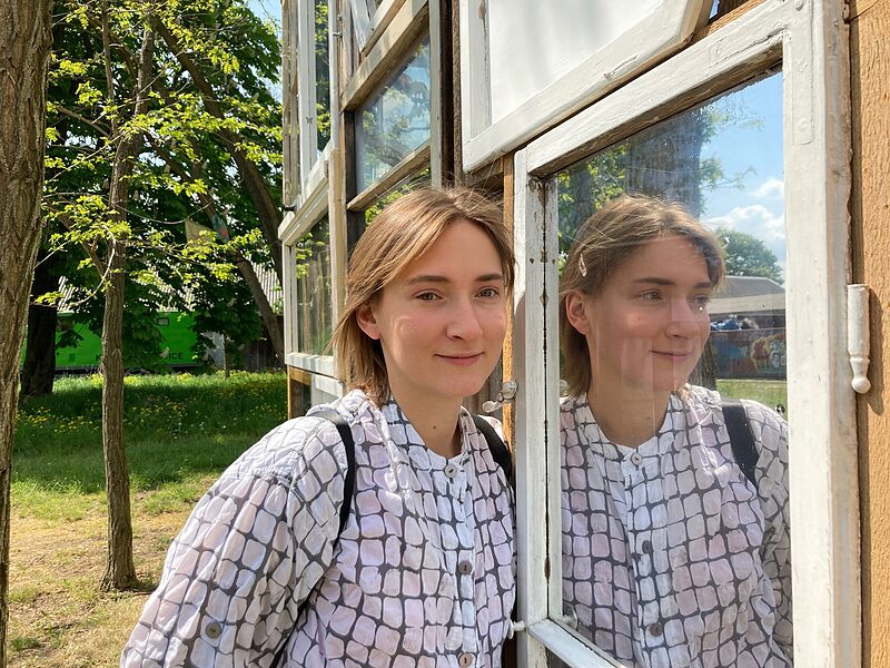 »Ich träume von einem dauerhaften Austausch zwischen Ideen, Sprachen und Menschen« | Die Kiewer Autorin und Dramatikerin Julia Gonchar über ihre Arbeit im Dresdner Exil