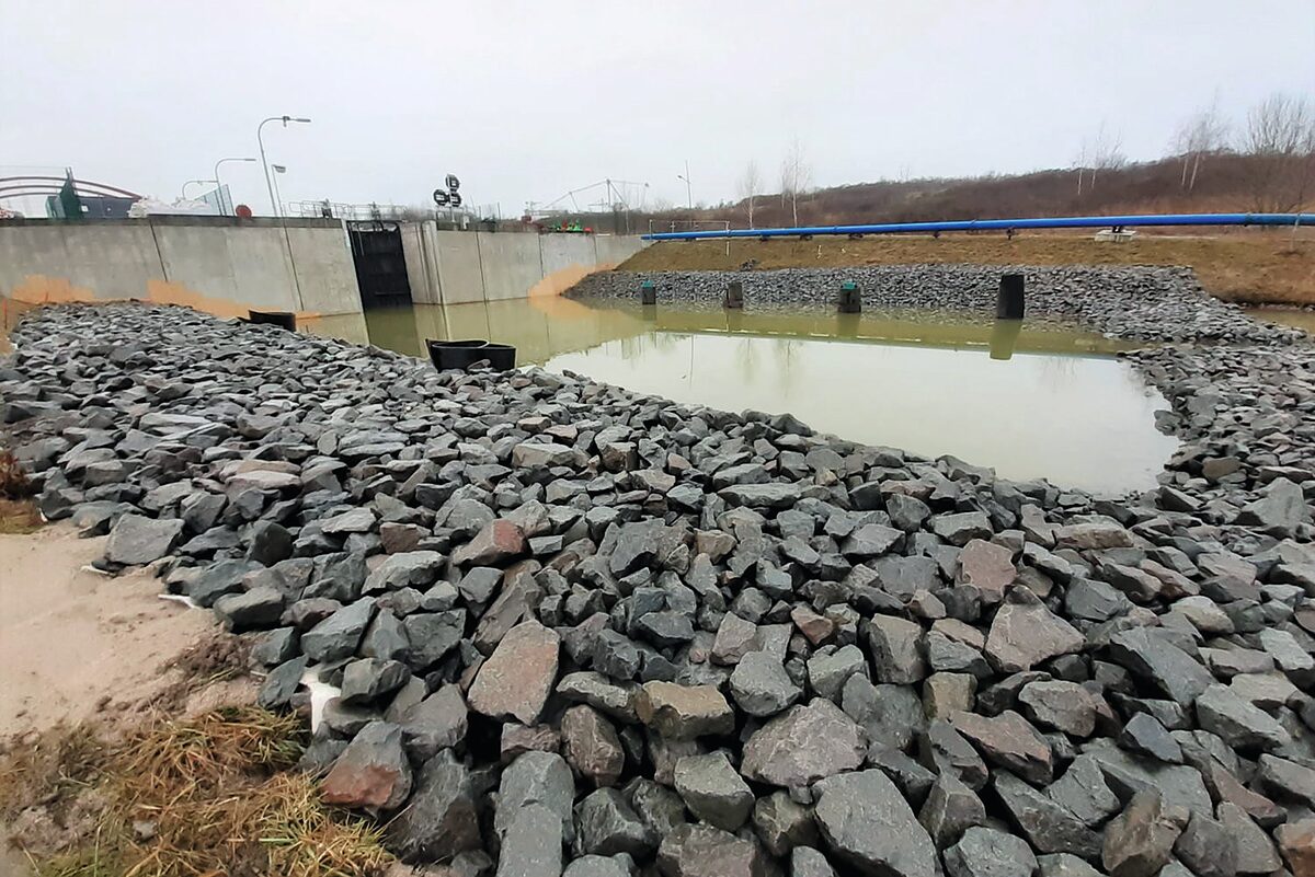   Geheimniskrämerei in der Mondlandschaft | Kanal zwischen Markkleeberger und Störmthaler See nach wie vor gesperrt – und wird es noch eine Weile sein  