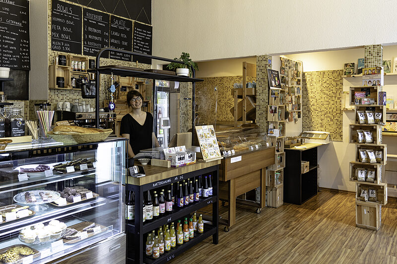 Kaffee, Gebäck und Geschenke | Das Café Kamun in der Jahnallee