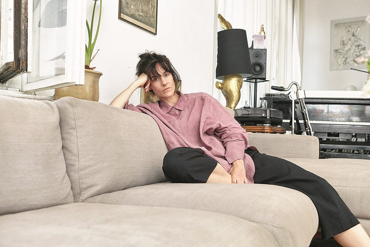   »Ich habe einen intuitiven Zugang« | Leipziger Theatermusikerin Friederike Bernhardt im Interview  