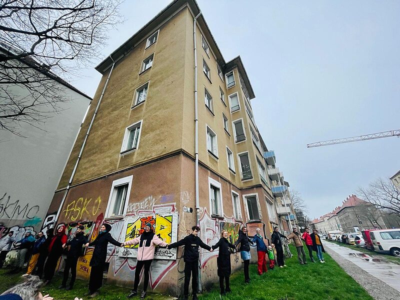 Sich die Stadt nicht nehmen lassen | Am Housing-Action-Day zeigen Initiativen zum preiswerten Wohnen Präsenz in der Stadt