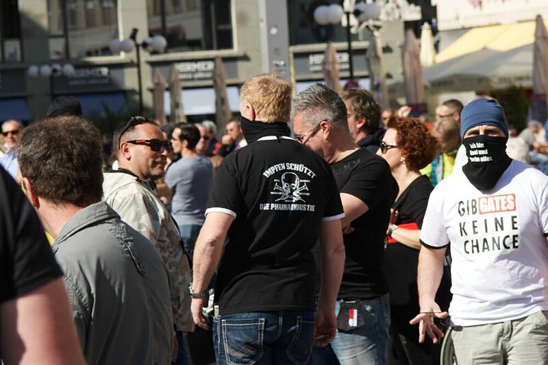 Politisch motivierte Kriminalität massiv angestiegen | In Sachsen haben rechts motivierte Straftaten zugenommen. Die Sicherheitsbehörden sehen das anders – ein Kommentar