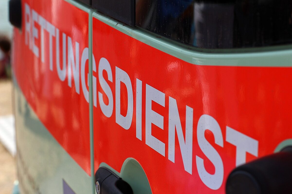   »Irgendwann holte mich ein Krankenwagen ab« | Tag X: Der minderjährige Thomas P. wurde im Polizeikessel bewusstlos geschlagen und lag zwei Tage im Krankenhaus  