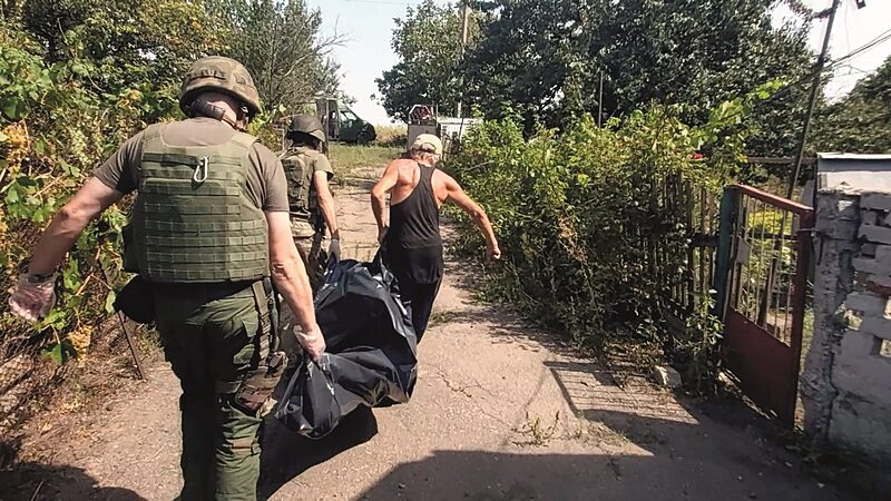 Nacktes Leben | Der Leipziger Film »White Angel – Das Ende von Marinka« über das Leiden und Sterben der ukrainischen Zivilbevölkerung eröffnet das Dokfilmfestival