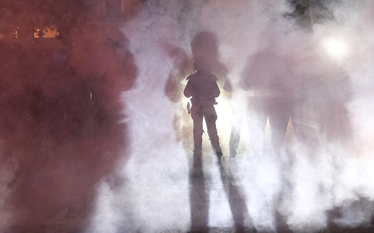   »Bewusstsein für die Gefährdung der Demokratie stärken« | Der Anti-Repressions-Kongress klärt über staatliche Repression auf  