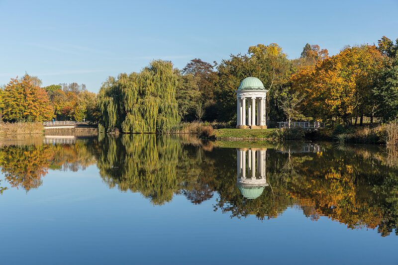 Anhalten, um innezuhalten  | Auf dem Weg zum See lohnt der Stopp im lauschig-ostigen Agra-Park