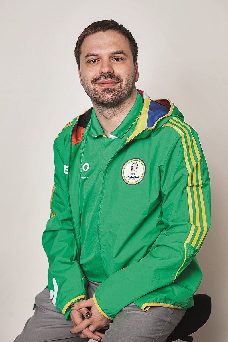 Der Gesellschaft etwas zurückgeben | Christian Lieberwirth ist überhaupt kein Fußball-Fan – hat sich aber trotzdem unbezahlten Urlaub genommen, um bei der EM in Leipzig ehrenamtlich zu helfen