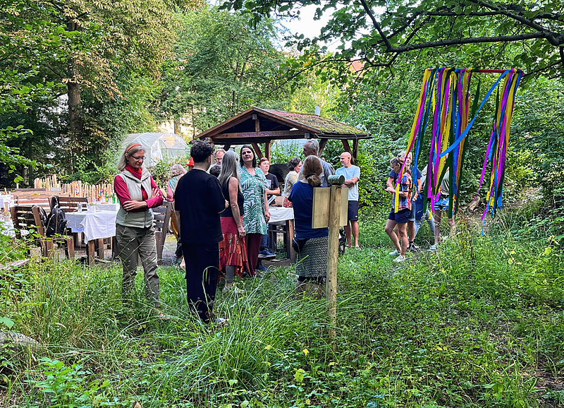 Fifty Shades of Grün | Es brummt und summt im Connewitzer Stadtgarten, der in diesem Jahr 30. Geburtstag feiert