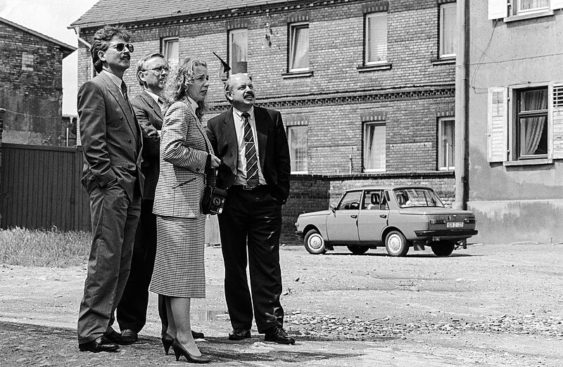 Leipzig in den 90er Jahren | DDR, Abriss und Krawall: Impressionen aus der Stadt nach der Wende