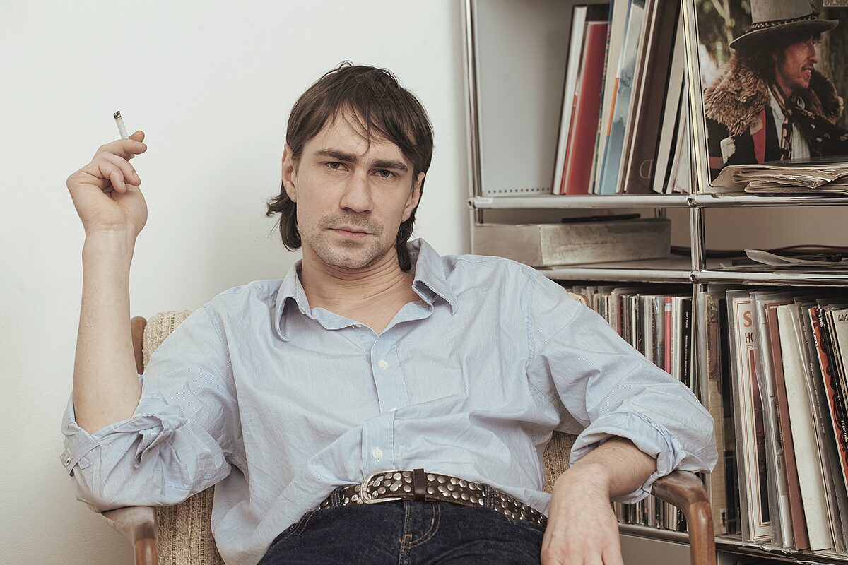   Sehr begabt im Leiden | Tim Mettke hat als Veyls Mâneyr mit »Will the Music heal my Pain« sein erstes Album veröffentlicht – als Tim Adieu soll schon bald das nächste folgen  