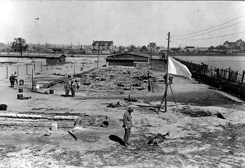 Untergang eines Rüstungsgiganten | Ein Generaldirektor, der sich mit vielen Beweisen in die Luft sprengt, Konflikte zwischen Leipziger Antifaschisten und US-Soldaten: die Hugo Schneider AG im April 1945 – Gastbeitrag des Leipziger Historikers Martin Clemens Winter