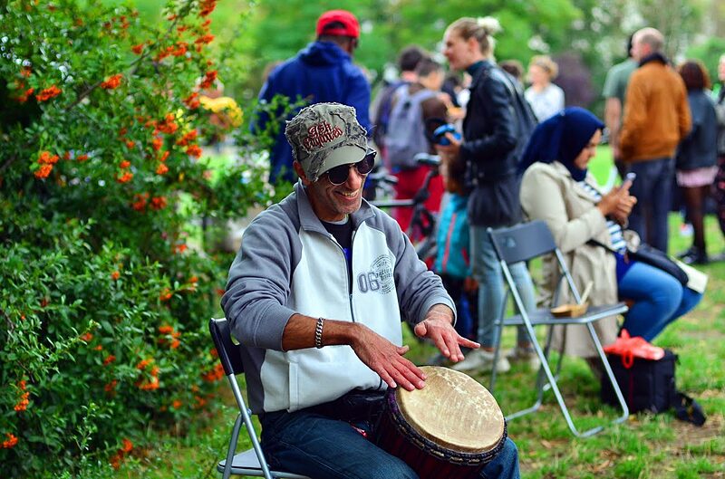 Vom Hausprojekt zum Festival | Das Stadtteilfest Révèle feiert fünftes Jubiläum in der Radtanke