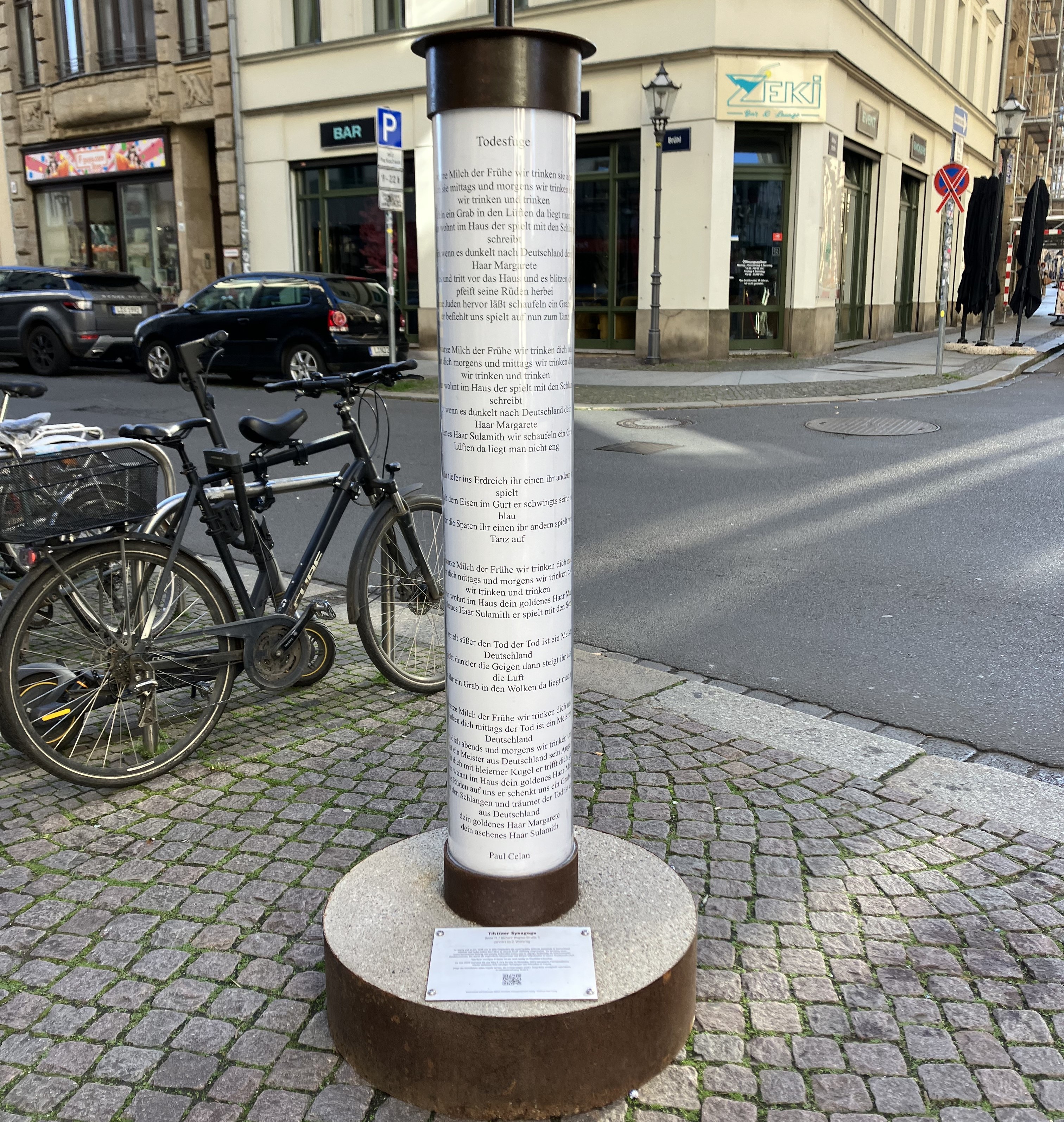 Spurensuche in Leipzigs Vergangenheit | Die Ausstellung »Bruchstücke« und die Installation »Spuren« erinnern an die Pogromnacht am 9. November 1938