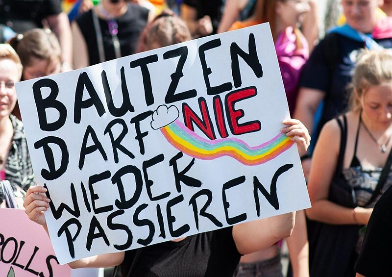 Queer im Visier | Die extreme Rechte agitiert weiterhin gegen CSDs. Der Bautzen-Moment fiel aus. Ein erstes Resümee über die Lage im Osten
