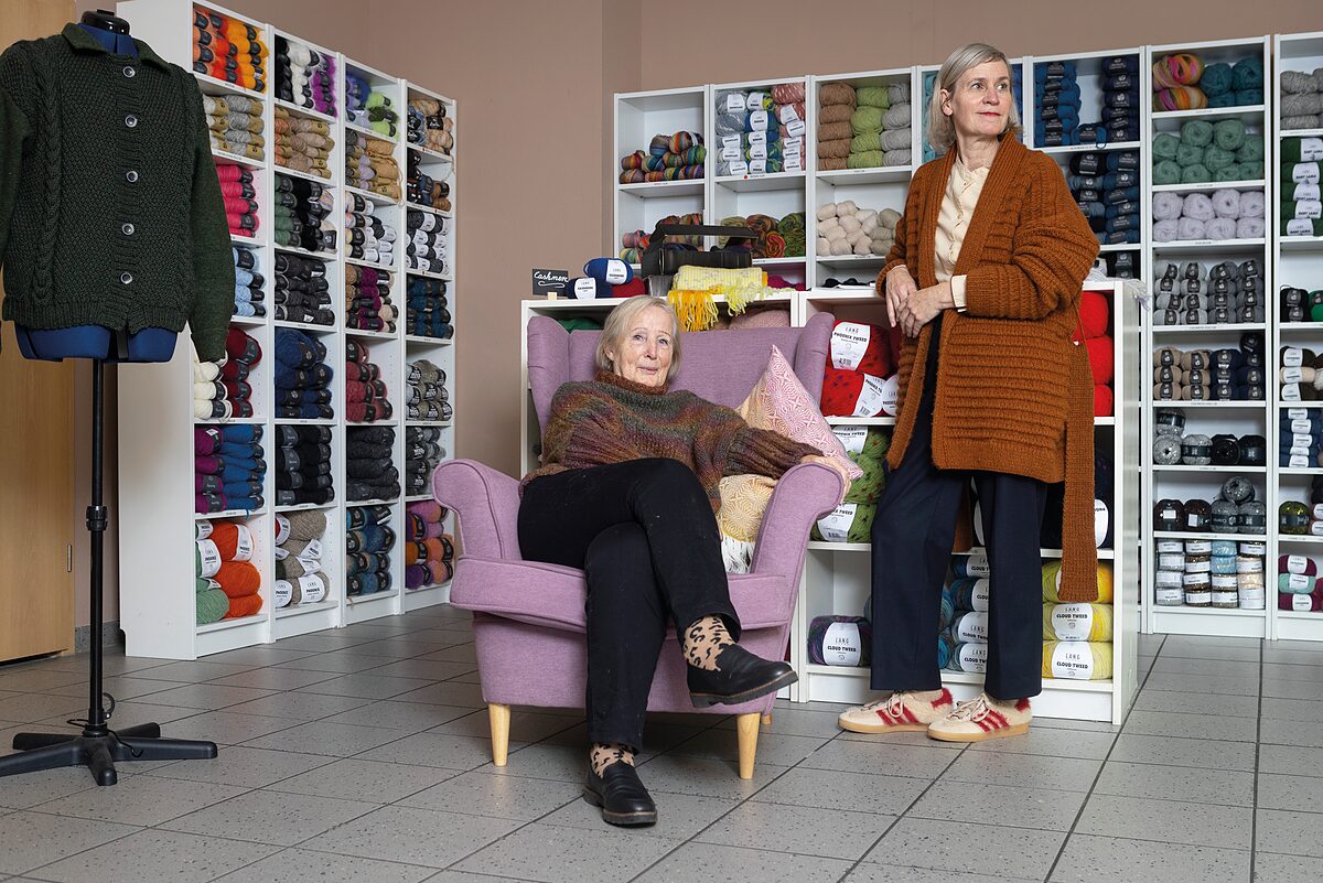   Hundert Prozent wunschgestrickt | Selbstgefertigtes aus Wolle und Stoff macht Aller Hand Arbeit  