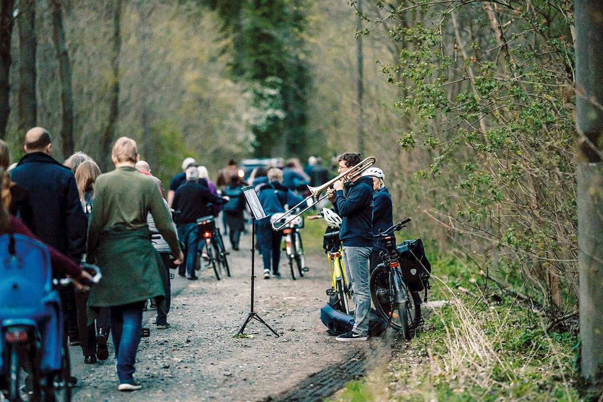   Geschichtsweg | Vom 13. bis 18. April erinnert der Schneeblumenweg an den Todesmarsch von mehr als 1.500 Frauen aus dem KZ-Außenlager Markkleeberg nach Theresienstadt  