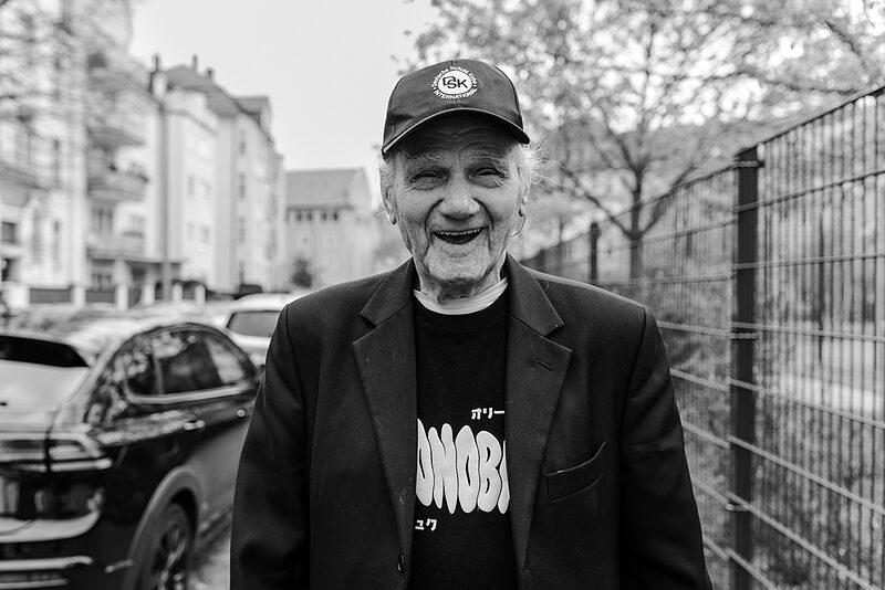Der nimmermüde Überlebende | Der ehemalige HASAG-Zwangsarbeiter und Buchenwald-Häftling Andrei Iwanowitsch Moiseenko besucht kurz vor seinem 100. Geburtstag Leipzig
