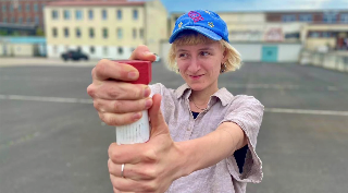 Ari Raketo + Räuberin Fotzenrotz + Hallo Schösi