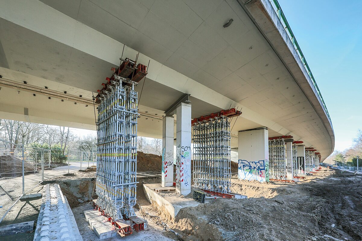   Nach dem Carola-Schock | Nach jahrelanger Untätigkeit will die Landesregierung die Agra-Brücke nun als Notmaßnahme sanieren. Eigentlich sollte die Schnellstraße schon lange unterirdisch laufen.  