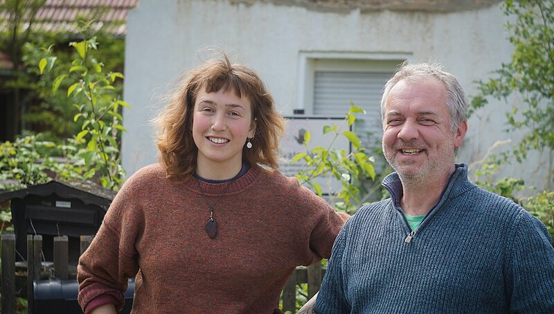 Blühende Landschaften | Pödelwitz sollte 2012 eigentlich abgebaggert werden – stattdessen entstehen am Rande des Tagebaus Vereinigtes Schleenhain Pläne für ein sozial-ökologisches Modelldorf