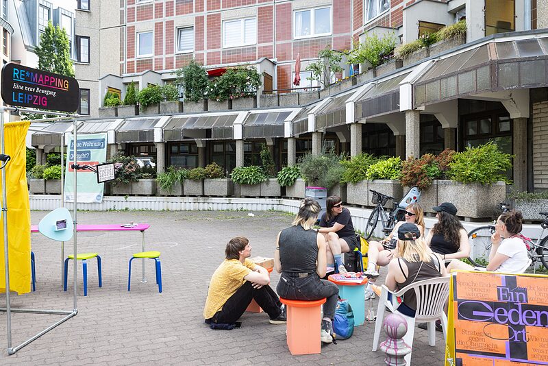 Zeuginnenschaft | Am Dorotheenplatz entwickelt eine Initiative einen Gedenkort gegen Femizide
