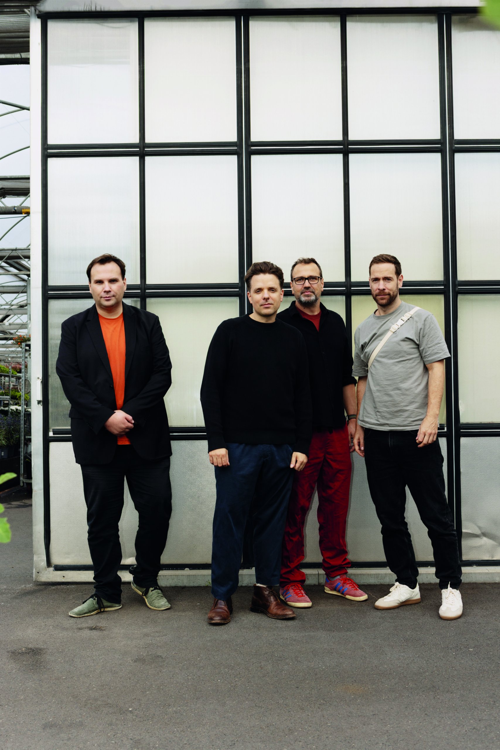   »Ein völlig unerwartet magischer Abend« | Hallo Volte veröffentlichen mit »Wenigstens Wir« ihr Debütalbum – 25 Jahre nach der Bandgründung  