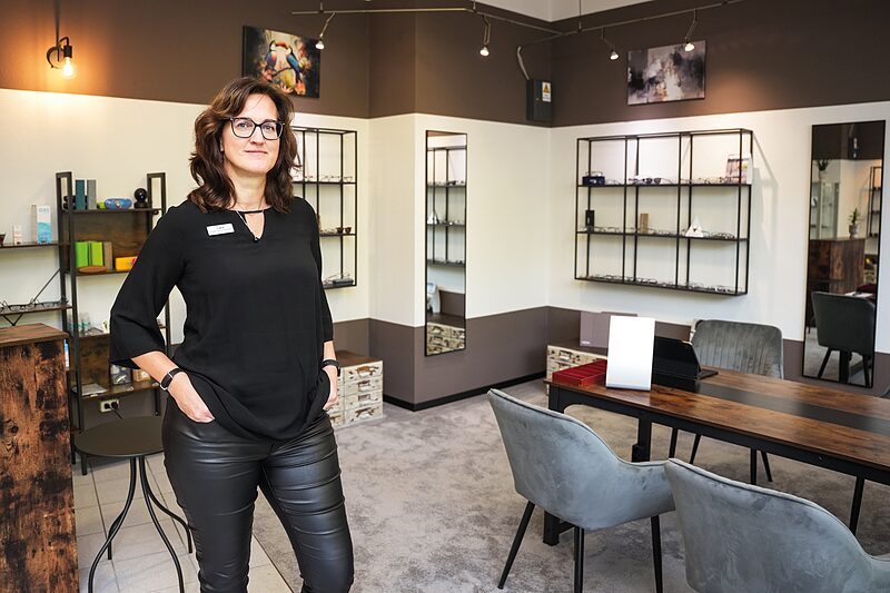 Der persönliche Blick | Augenoptikermeisterin Janet Zenk setzt am Ostplatz auf Kontakt und Individualität