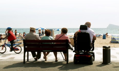   Rollstuhlfahren an der Costa Blanca | HOLANDA DEL SOL | Deutschland 2013, 45 min., R: Daniel Abma, Florian Lampersberger | 3 Kreuzer  