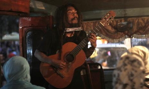 Straßenmusik in Jakarta: »Jalanan«