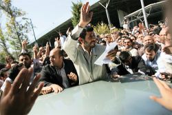   Ein Land voller Widersprüche | Nicht nur fröhlich: Noch bis zum 1.10 laufen die Iranischen Filmtage in der naTo  