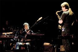   Keine Metal Machine Music | Lou Reed sagt Konzert im Centraltheater ab  