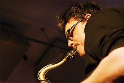   Saxophon-Koloss | Der Jazz-Saxophonist Johannes Enders ist Professor in Leipzig  