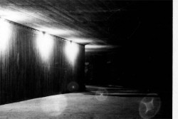   Richard, Wagner, Bunker | Architekturarchäologie: Mit dem Doku-Kunst-Projekt »Der Schutzraum« wacht ein Bunker am Brühl temporär wieder auf  