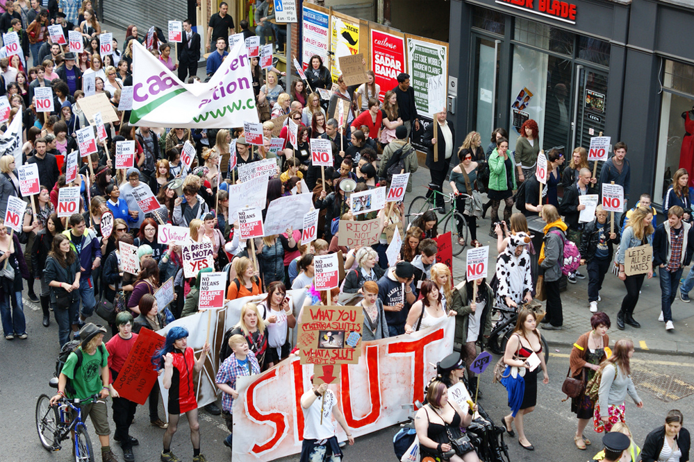   »Wenn Selbstbestimmung bedeutet, 'Schlampe' zu sein... | ...dann sind wir es gern« - Leipzigs erster Slutwalk  