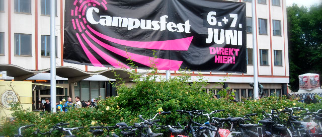   Allwetterjacken, Zimmerlautstärke und ein bisschen Politik | Beim Campusfest war für jeden Studenten etwas dabei  