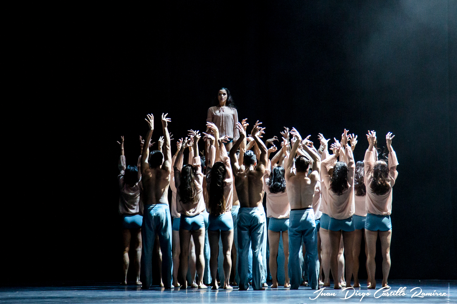   Tanz und Jubel | Eindrücke vom Bogotá-Gastspiel des Leipziger Balletts  