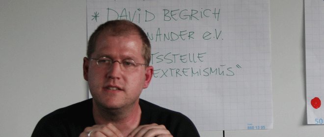   »Dem Diskurs klare Grenzen setzen« | Rechtsextremismusforscher David Begrich über Diskussionen mit der AfD  