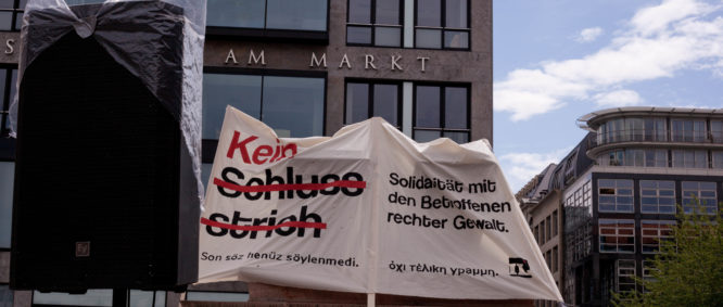   Strich drunter? | Nach dem NSU-Urteil forderten Demonstranten in Leipzig weitere Aufklärung  