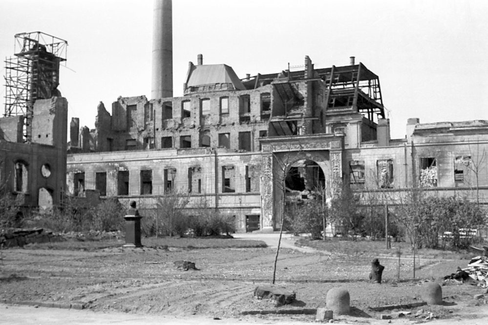   Das Ende einer Epoche | Vor 75 Jahren legten britische Bomber das Graphische Viertel in Schutt und Asche  