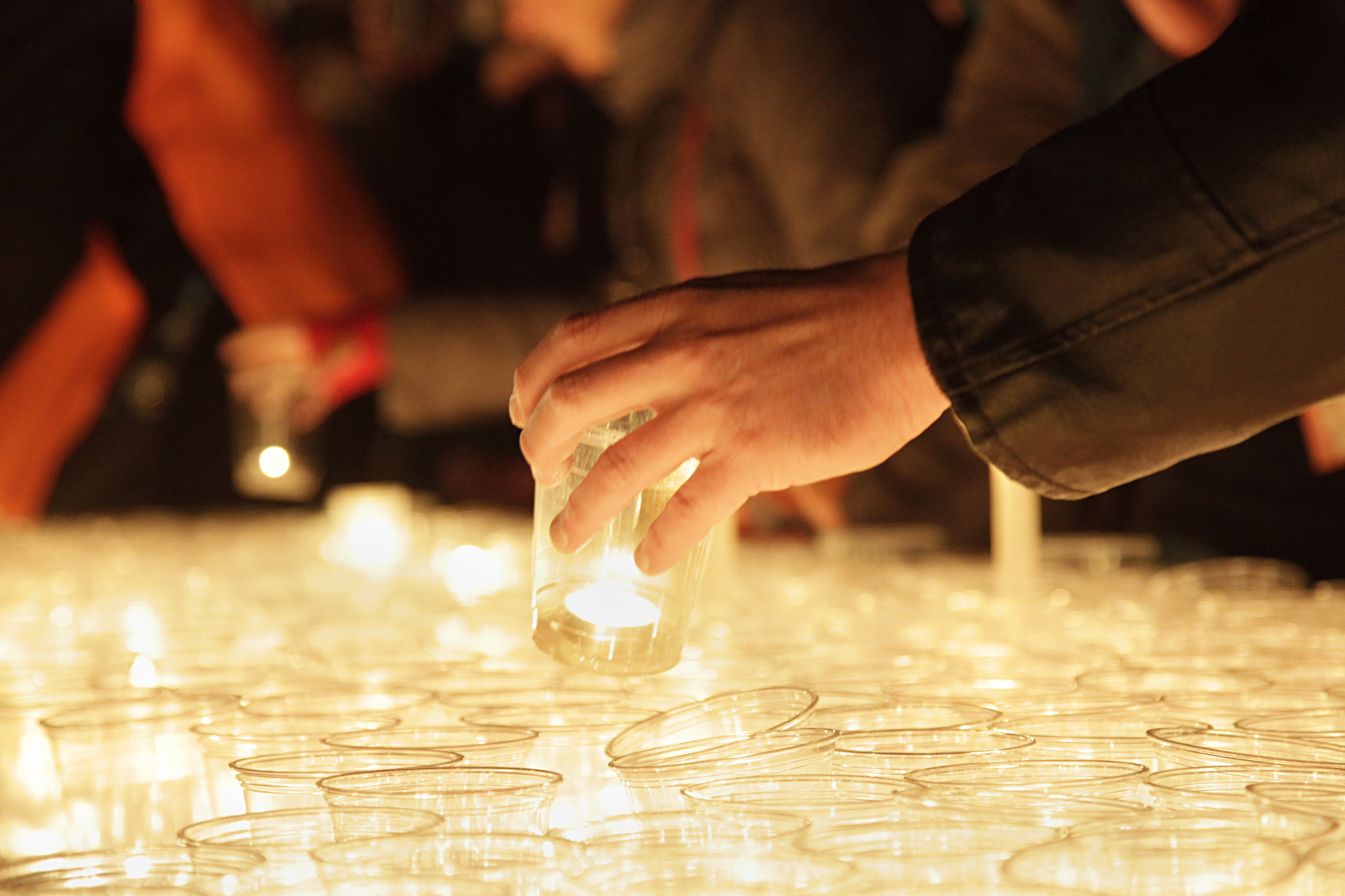   Ein Lichtfest zum Selbermachen | Trotz Pandemie findet das alljährliche Gedenken statt - im kleineren Rahmen  