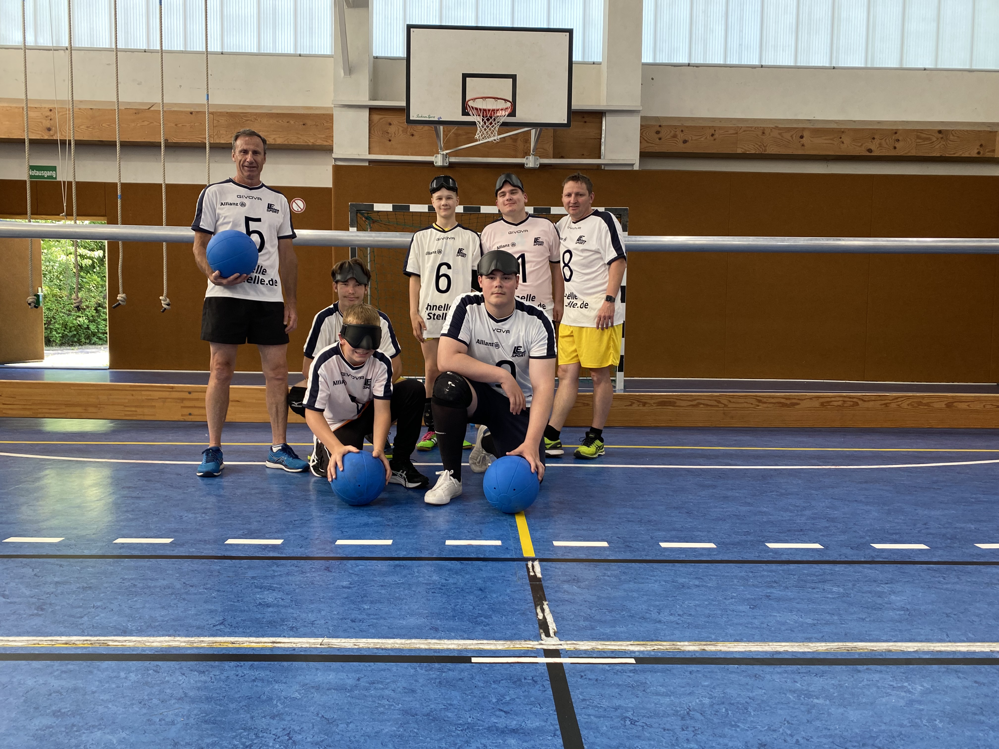   Mit vollem Körpereinsatz | Leipziger Team gewinnt Goalball-Finale bei Jugend trainiert  