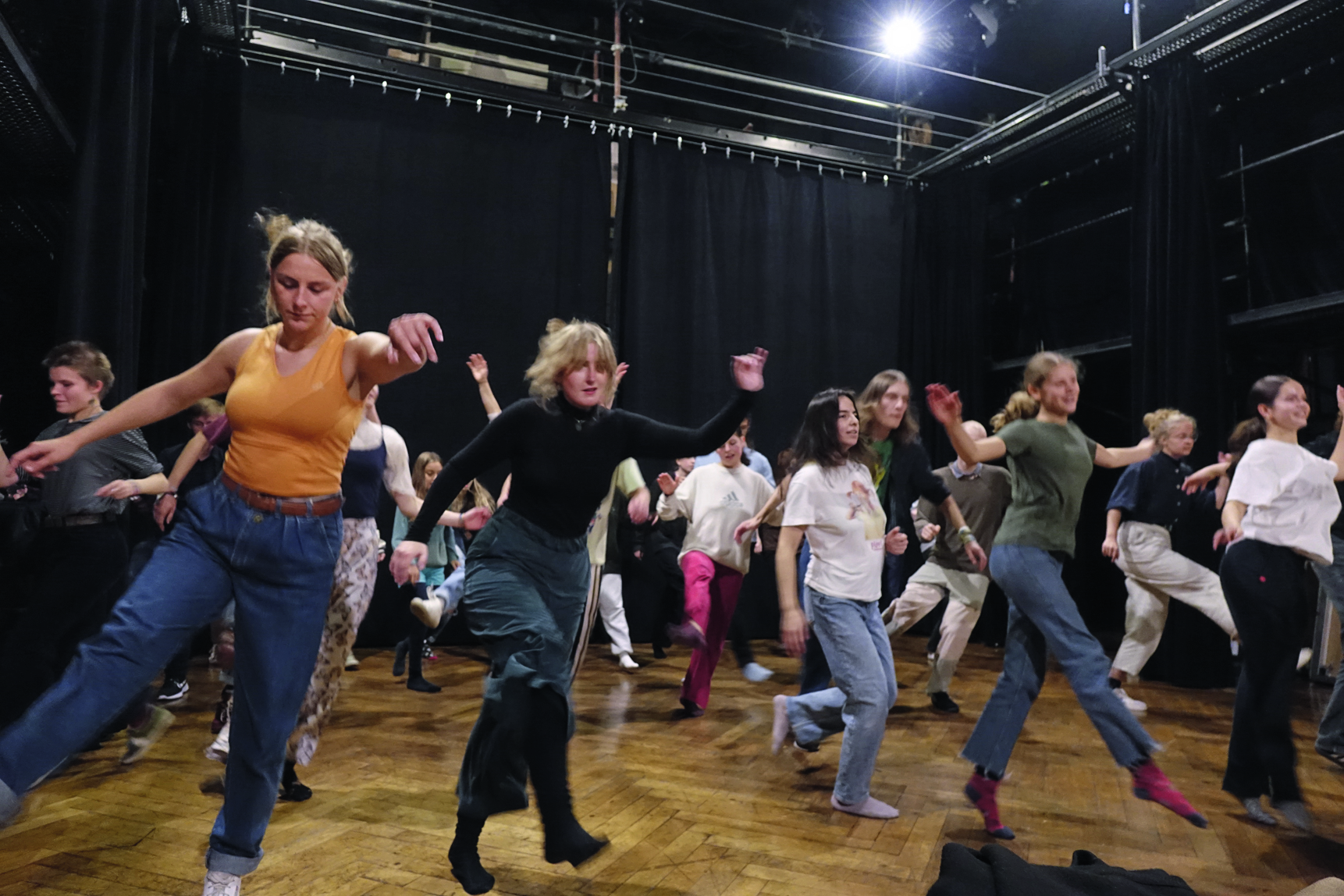   Damals wie heute | Der Theaterverein K bringt die Leipziger Swing-Jugend der dreißiger Jahre auf die Bühne  