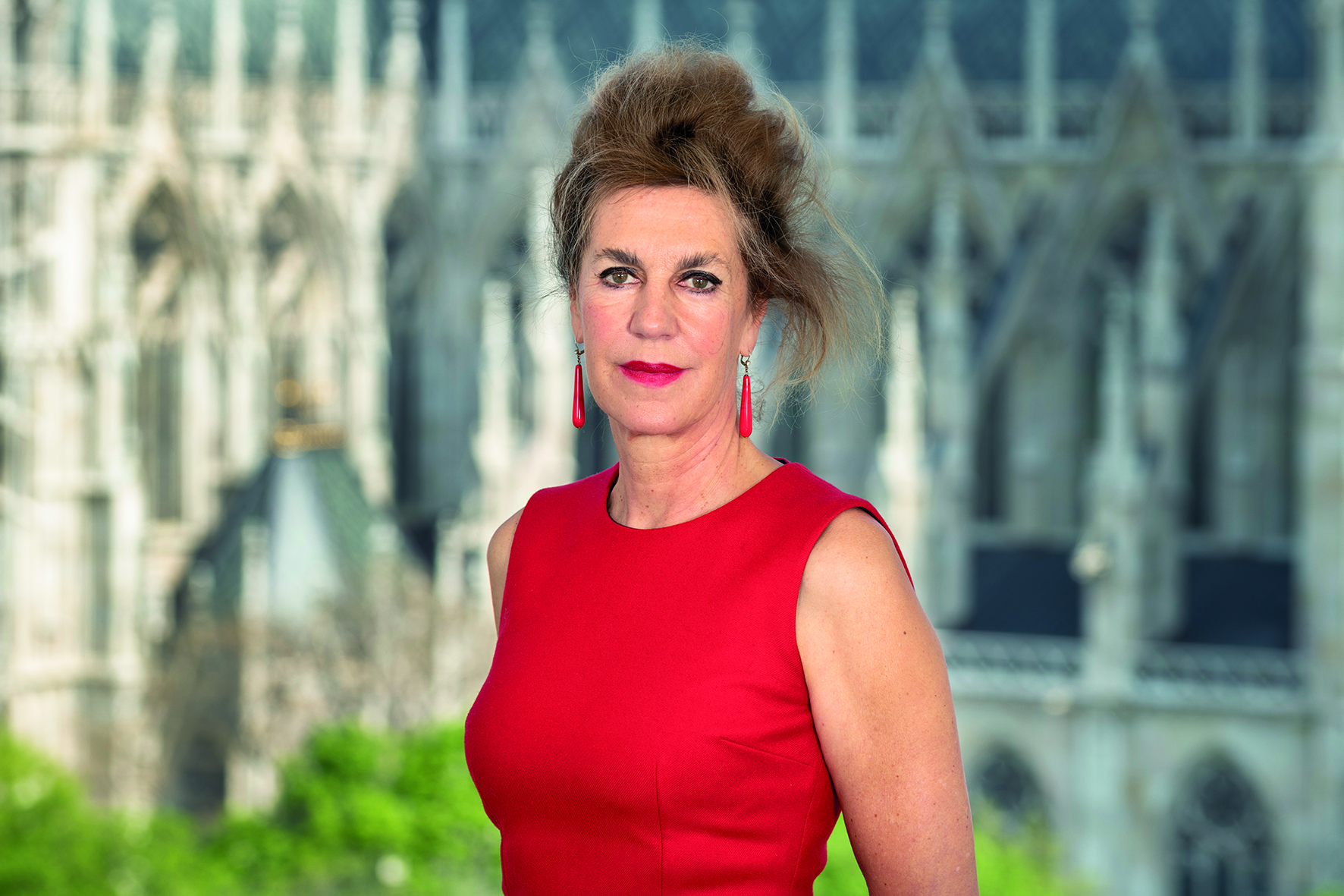   »Das Lächerlichste ist der Heldentenor« | Literaturwissenschaftlerin Barbara Vinken über Gendertrouble in der Oper  