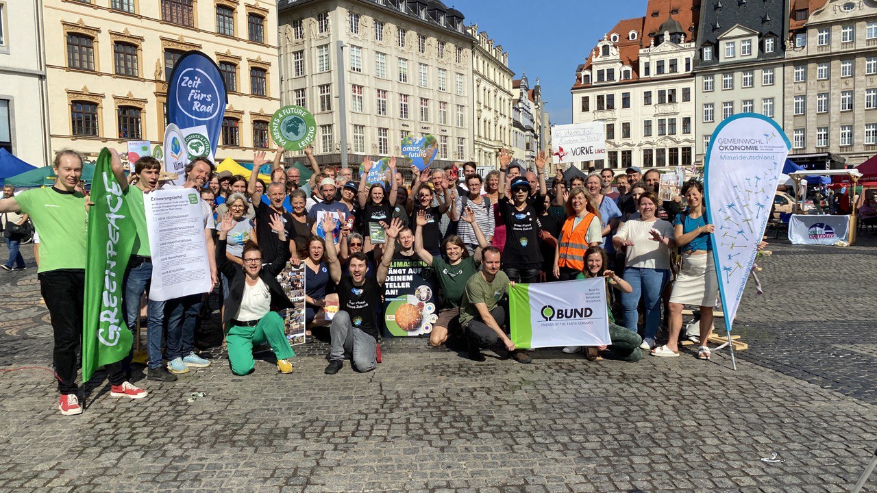   »Wenn alle der gleichen Meinung sind, wird es nicht interessant, oder?« | Auf der fünften Leipziger Klimamesse gibt es Infostände und Diskussionspanels  