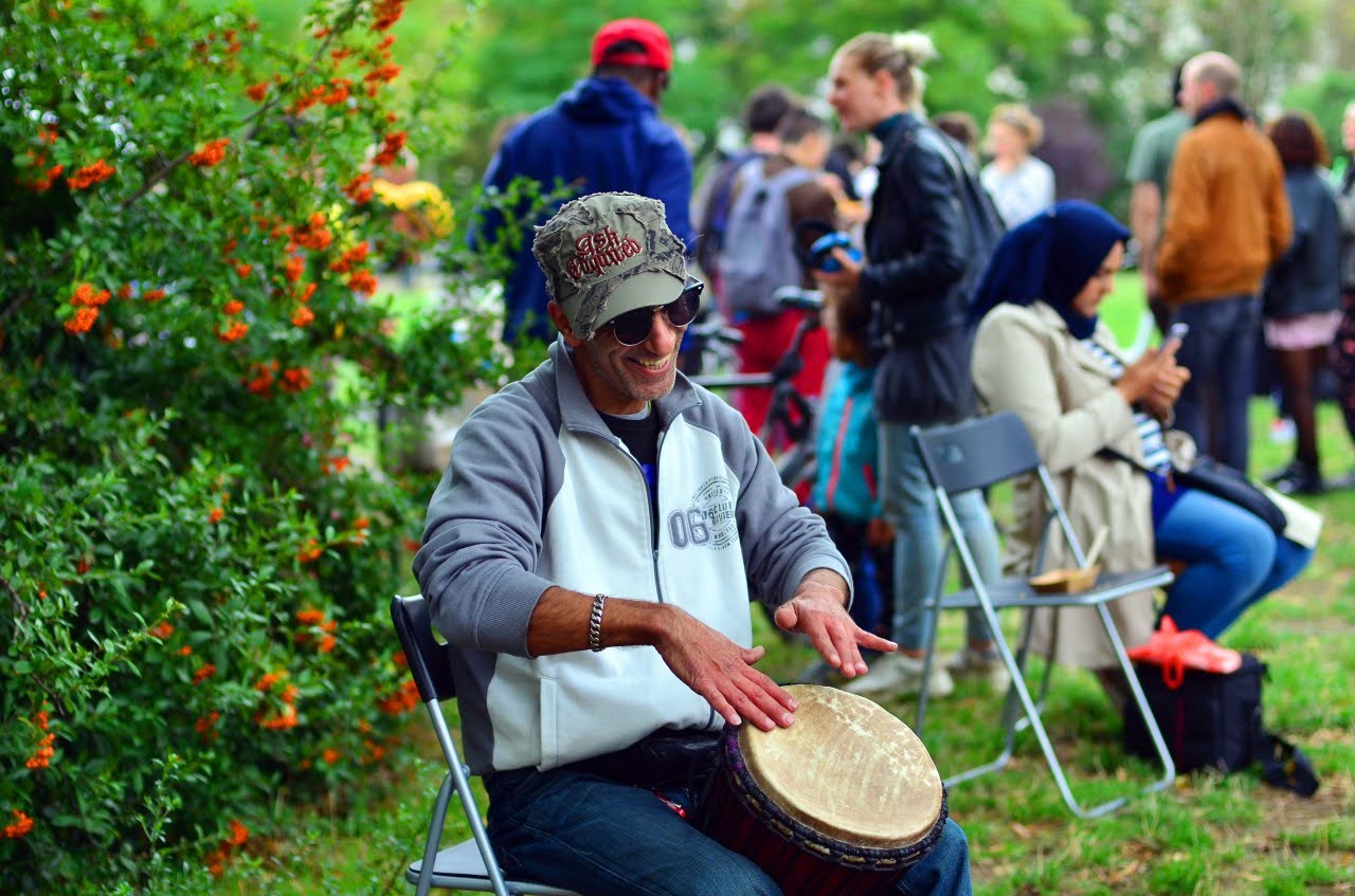   Vom Hausprojekt zum Festival | Das Stadtteilfest Révèle feiert fünftes Jubiläum in der Radtanke  