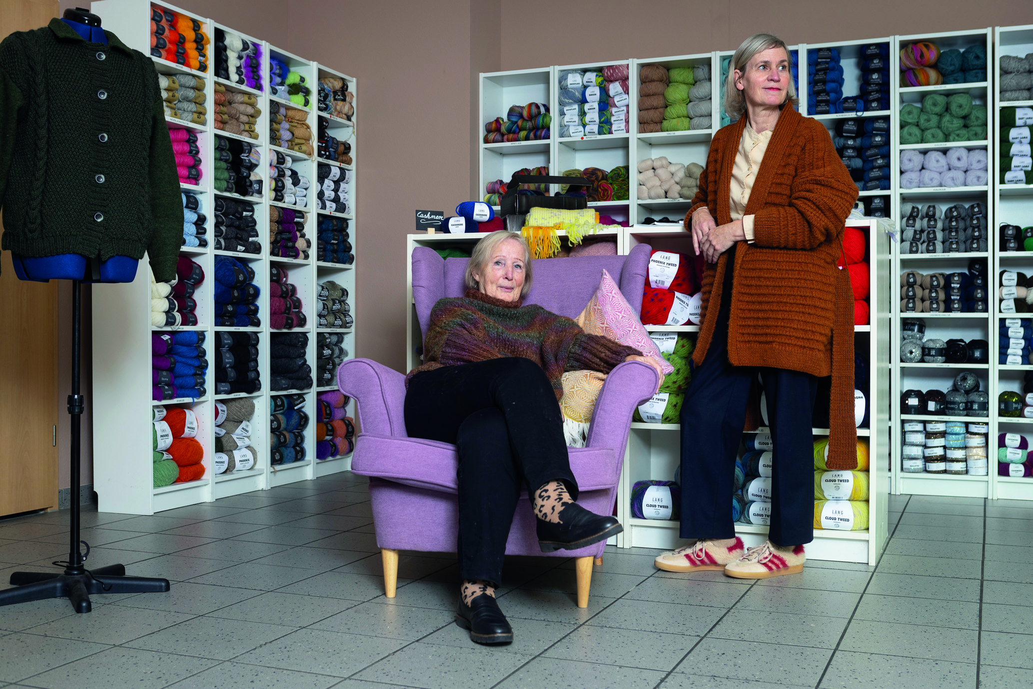   Hundert Prozent wunschgestrickt | Selbstgefertigtes aus Wolle und Stoff macht Aller Hand Arbeit  